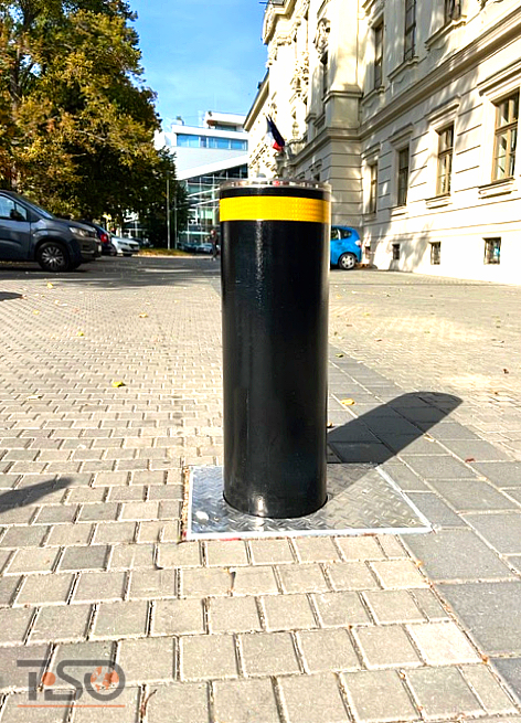 Postes de amarração semiautomáticos de trânsito, Universidade de Tecnologia, Brno, República Tcheca